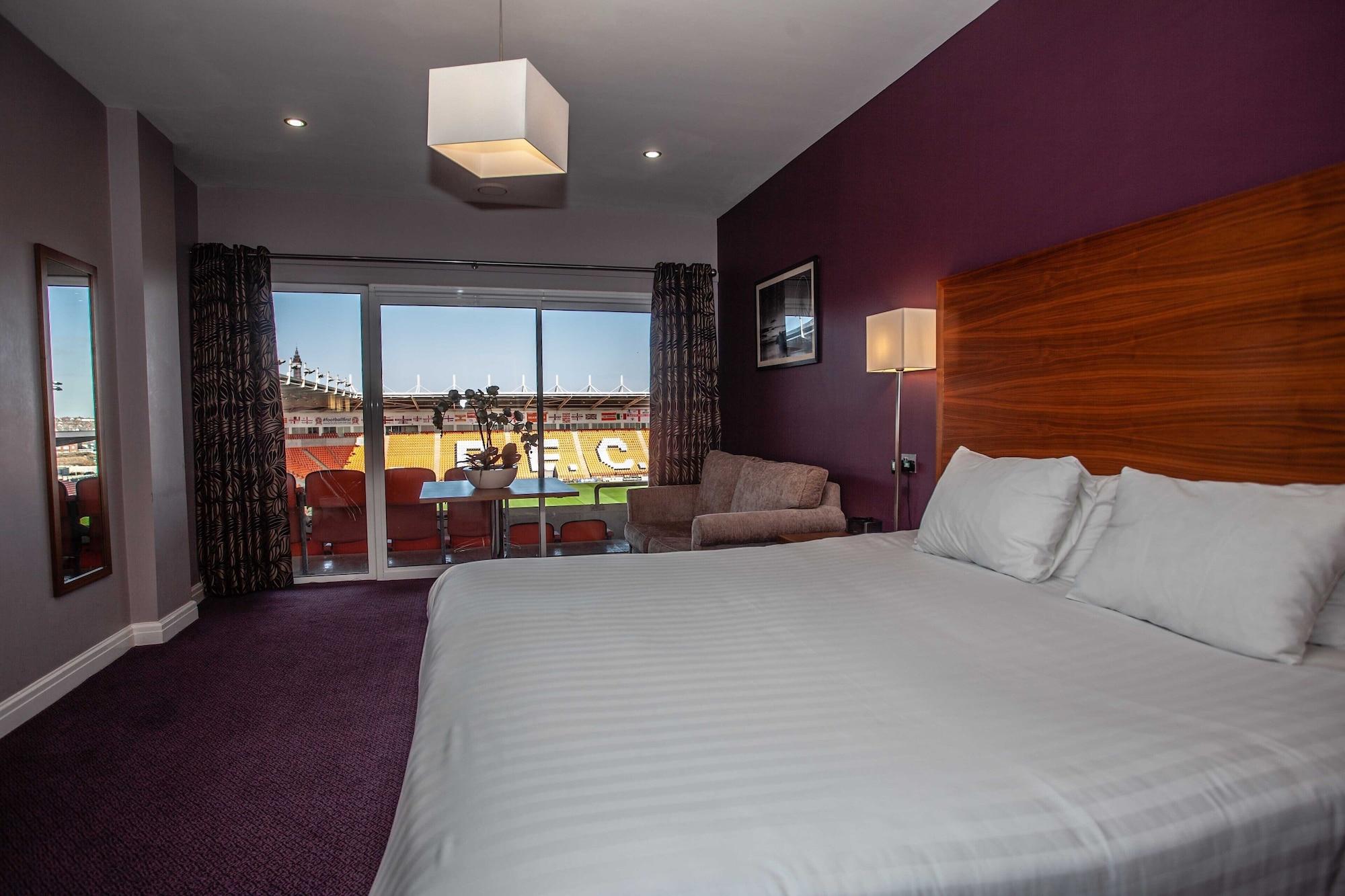 Blackpool Football Club Stadium Hotel, A Member Of Radisson Individuals מראה חיצוני תמונה