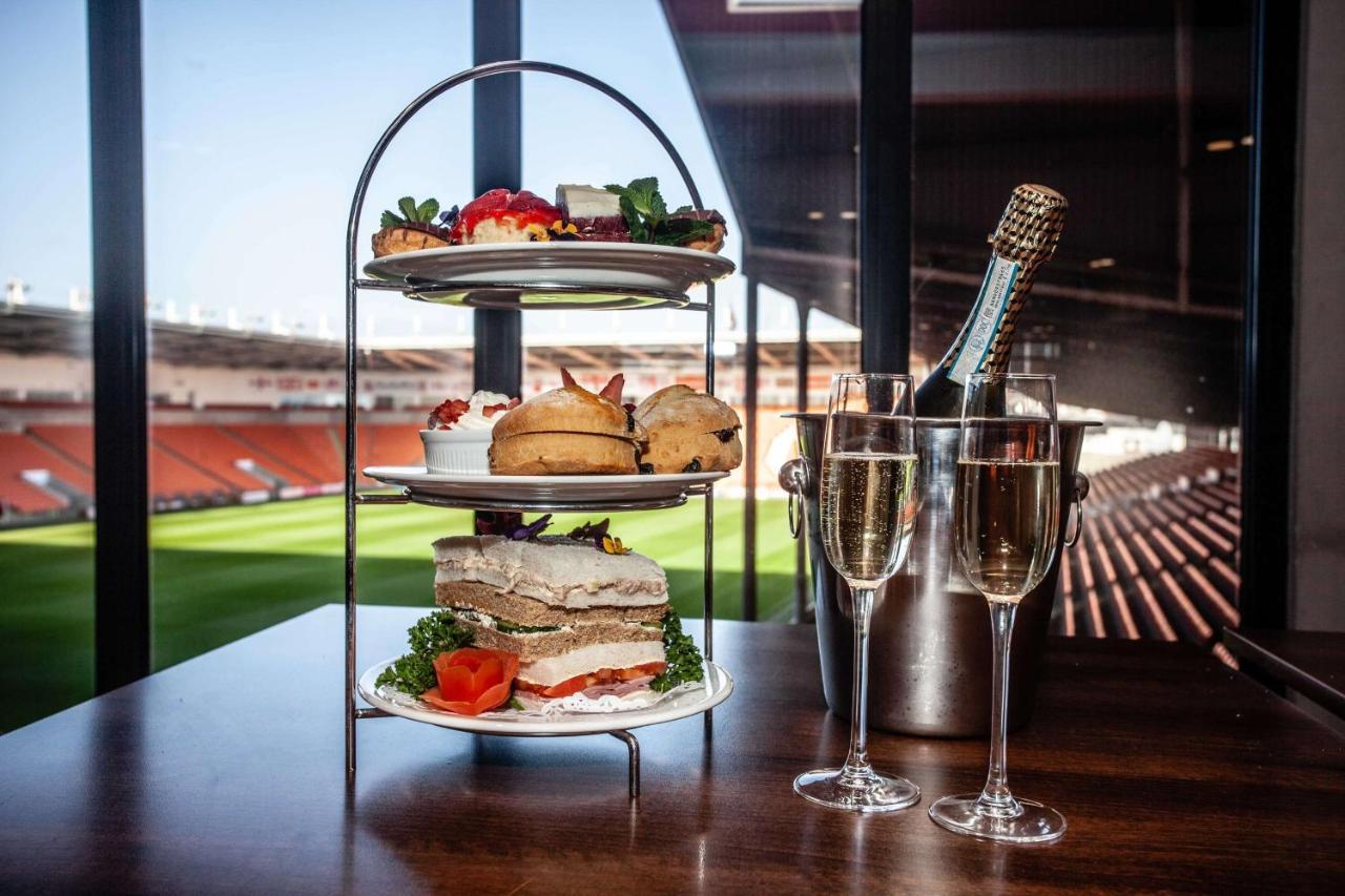 Blackpool Football Club Stadium Hotel, A Member Of Radisson Individuals מראה חיצוני תמונה