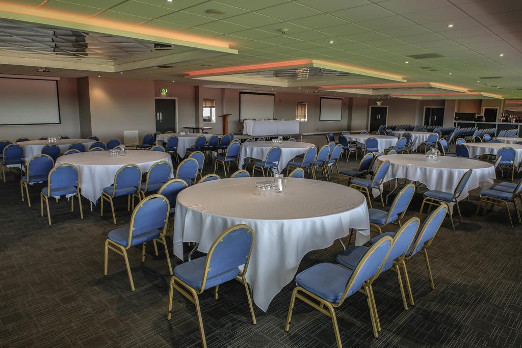 Blackpool Football Club Stadium Hotel, A Member Of Radisson Individuals מראה חיצוני תמונה