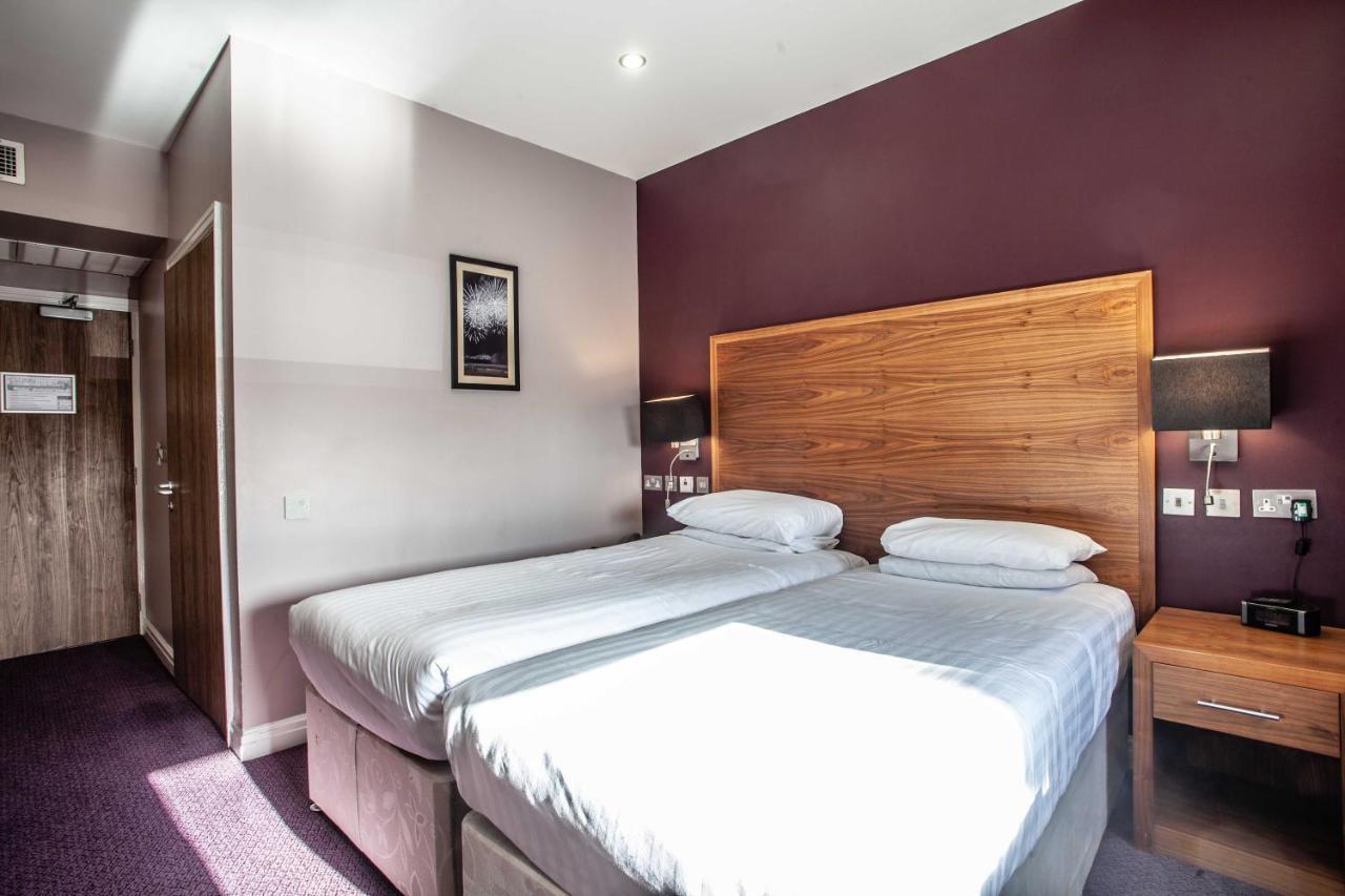 Blackpool Football Club Stadium Hotel, A Member Of Radisson Individuals מראה חיצוני תמונה